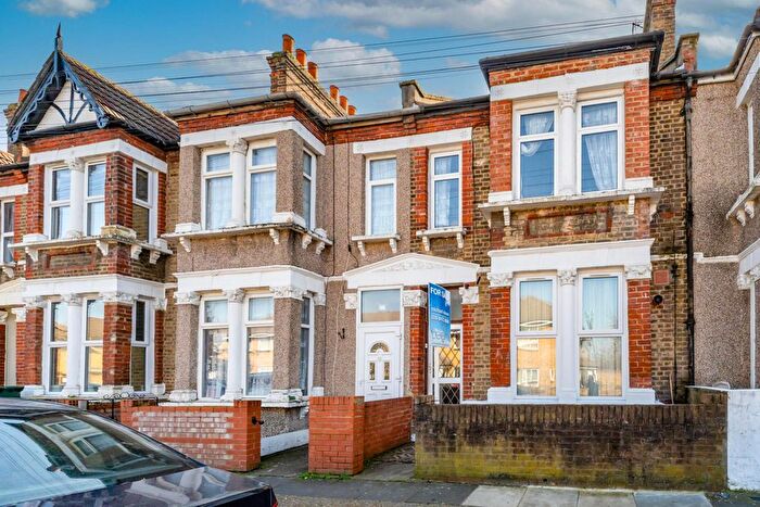 1 Bedroom Flat For Sale In Rochester Avenue, Upton Park, E13