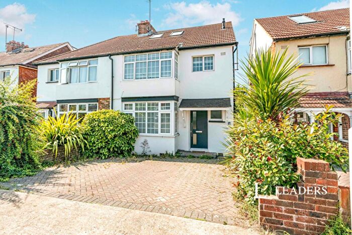 4 Bedroom Semi-Detached House To Rent In Reigate Road, BN11