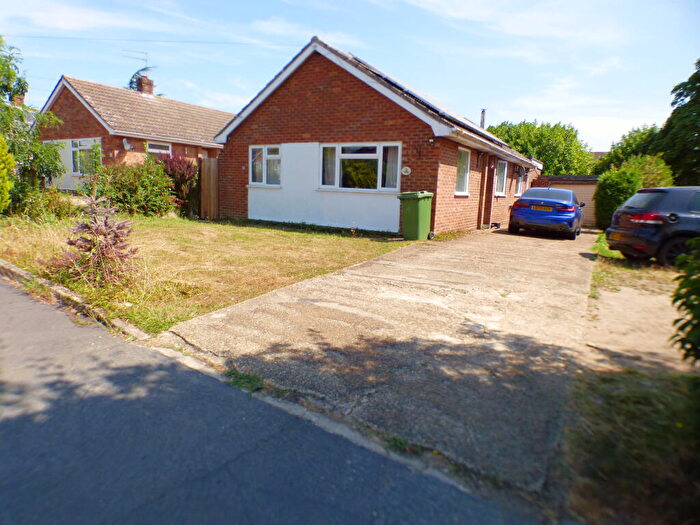 3 Bedroom Detached Bungalow For Sale In Manor Park Gardens, Long Stratton, NR15