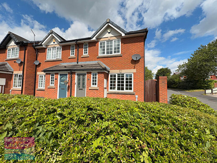 3 Bedroom End Of Terrace House For Sale In Grange Drive, Coppull, PR7