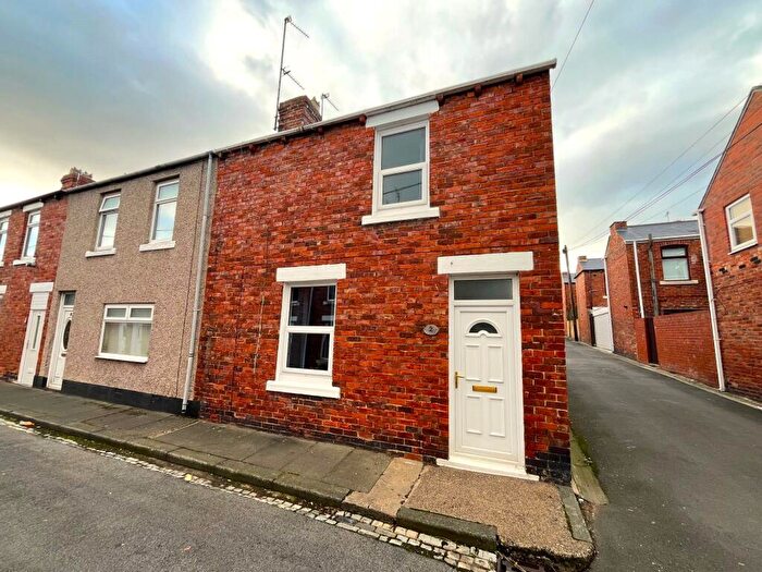 2 Bedroom End Of Terrace House For Sale In Pine Street, Chester Le Street, DH3