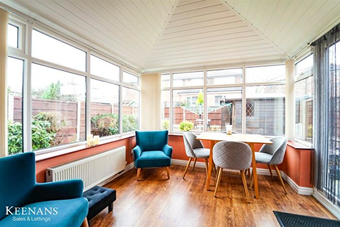 3 Bedroom Semi-Detached House For Sale In Woodgarth Drive, Swinton, Manchester, M27