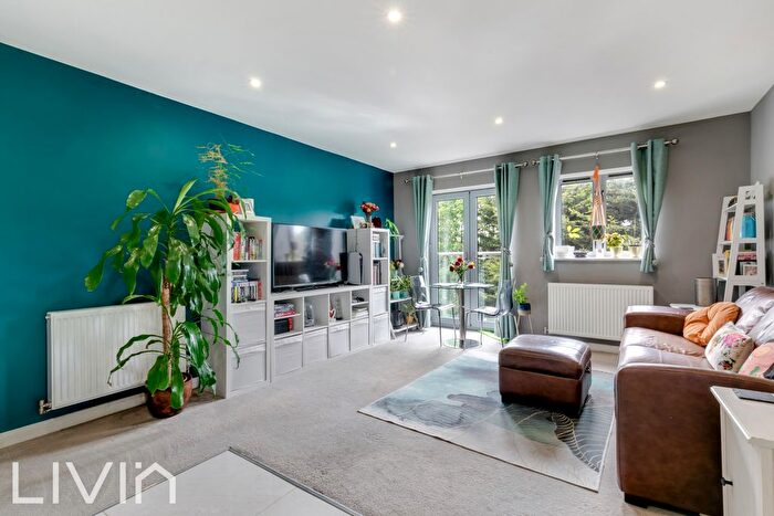 1 Bedroom Flat For Sale In Lower Coombe Street, Croydon, CR0