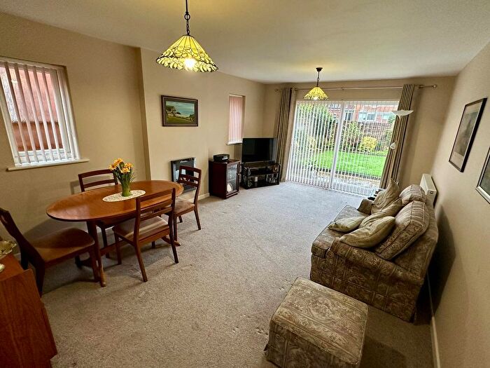 2 Bedroom Bungalow For Sale In Irvine Close, Kings Acre, Hereford, HR4