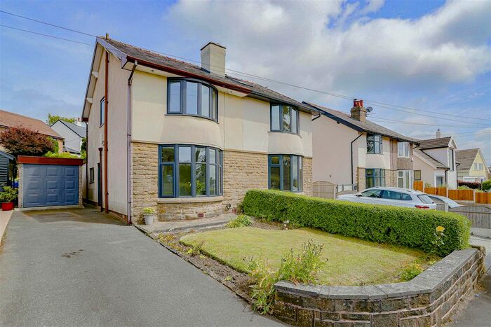 3 Bedroom Property For Sale In Gisburn Road, Blacko, Nelson, BB9