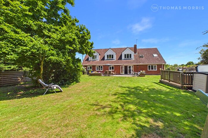 5 Bedroom Detached House For Sale In Westfield Road, Wyboston, Bedford, Bedfordshire, MK44