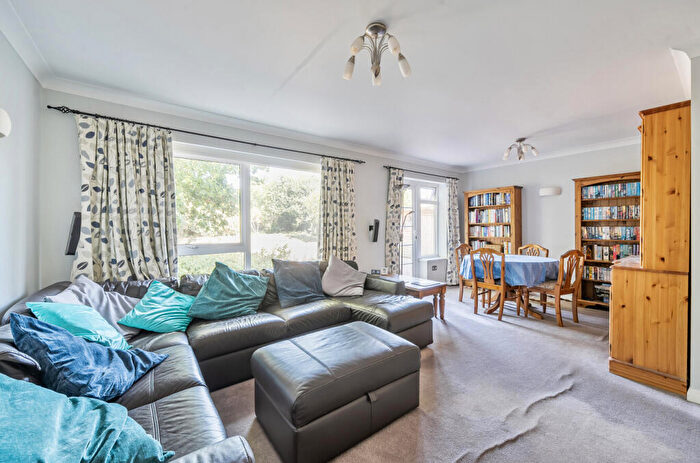 4 Bedroom Detached House For Sale In Staverton Close, Wokingham, Berkshire, RG40