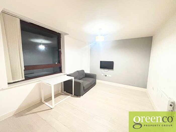 1 Bedroom Flat To Rent In Nelson Square, Bolton, BL1