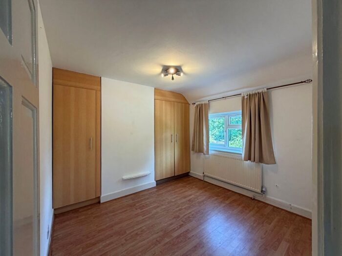 1 Bedroom Flat To Rent In Hagden Lane, Watford, WD18