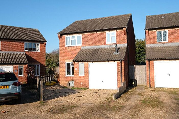 3 Bedroom Detached House For Sale In Reed Drive, Marchwood, Southampton, SO40