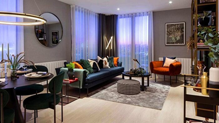 2 Bedroom Flat For Sale In Twelve Trees, West Ham, E16