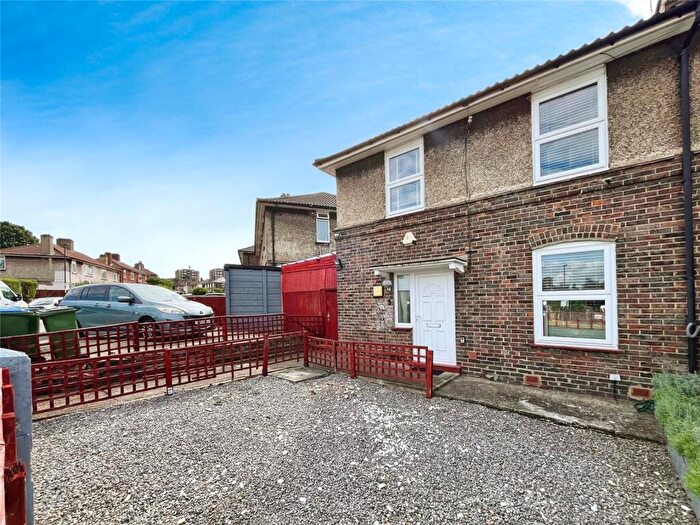 3 Bedroom End Of Terrace House For Sale In Prince John Road, London, SE9