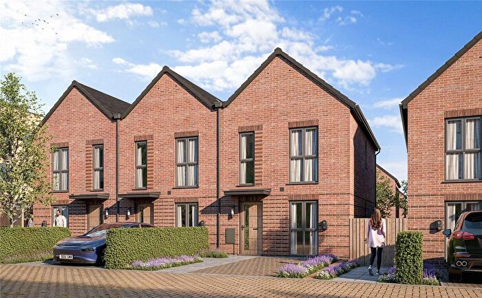 3 Bedroom End Of Terrace House For Sale In Prince Charles Road, Exeter, Devon, EX4