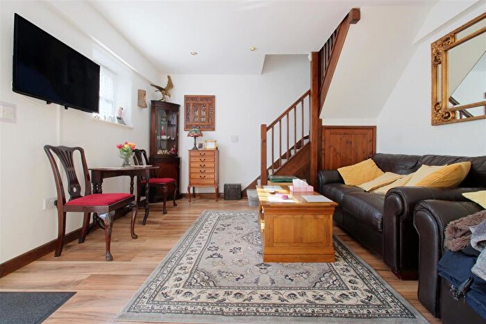 2 Bedroom Semi-Detached House For Sale In Baldock Road, Buntingford, SG9