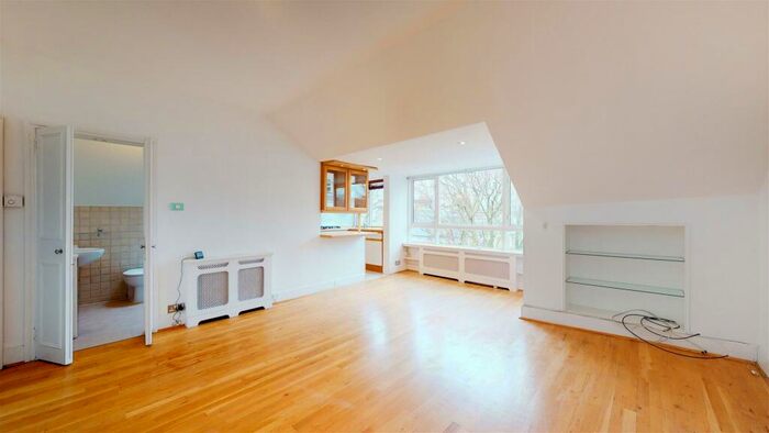 2 Bedroom Flat To Rent In Redcliffe Gardens, Chelsea, SW10