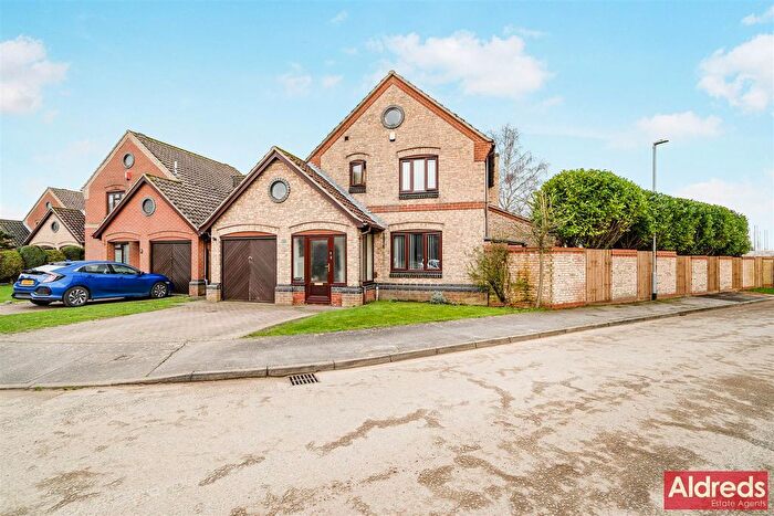 4 Bedroom Detached House For Sale In Birch Close, Oulton Road, Lowestoft, Suffolk, NR32