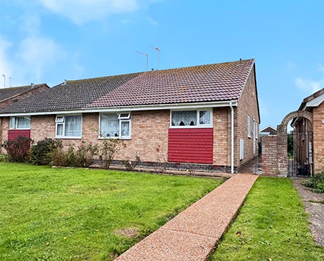 2 Bedroom Detached Bungalow For Sale In Berkeley Walk, Eastbourne, BN23