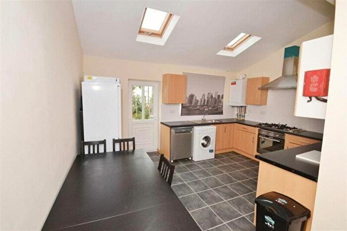 7 Bedroom House To Rent In Johnson Road, Nottingham, NG7