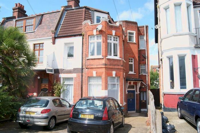 1 Bedroom Flat To Rent In Pembury Road, Westcliff-On-Sea, SS0