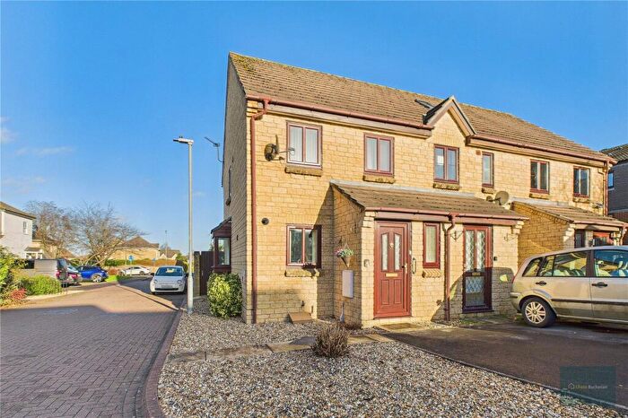 3 Bedroom End Of Terrace House For Sale In Spa Court, Melksham, SN12