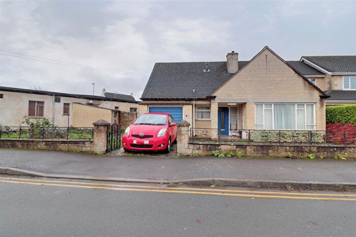 3 Bedroom Detached Bungalow For Sale In Quietways, Stonehouse, GL10