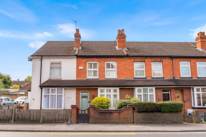 2 Bedroom Terraced House For Sale In Cheam Common Road, Worcester Park, KT4