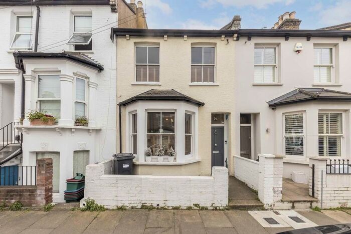 4 Bedroom Property To Rent In Coombe Road, London, W4