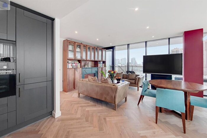 2 Bedroom Apartment To Rent In Merino Gardens, London Dock, E1W