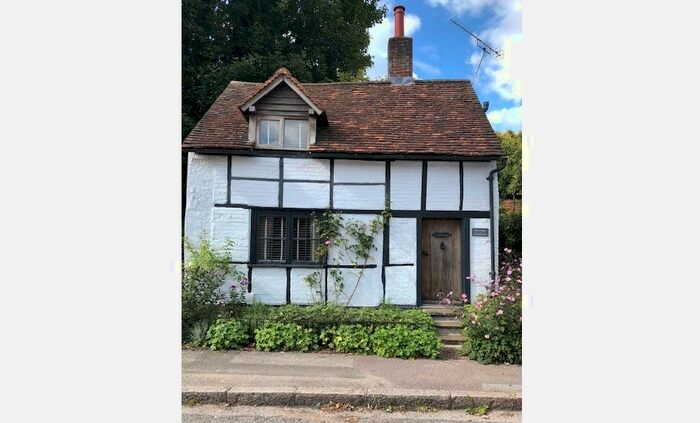 1 Bedroom Cottage To Rent In South Street, Aylesbury, Buckinghamshire, HP22