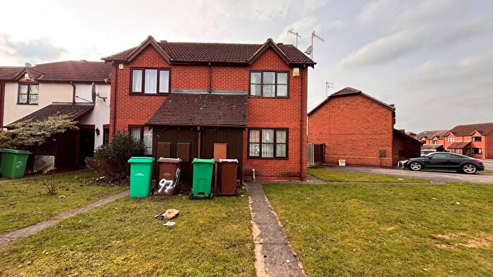 2 Bedroom Semi-Detached House To Rent In Heron Drive, NG7