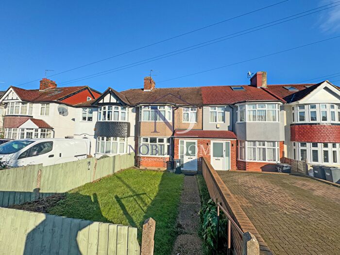 3 Bedroom Terraced House To Rent In Amhurst Gardens, Isleworth, TW7