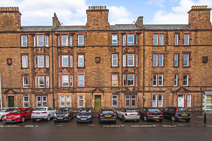 3 Bedroom Flat For Sale In Dalmeny Street, Edinburgh, EH6