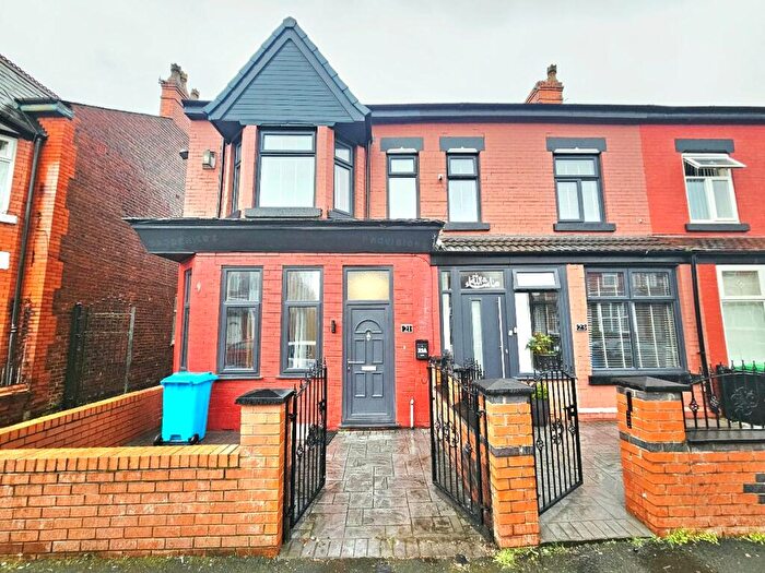 2 Bedroom Flat To Rent In Campbell Road, Longsight, Manchester, M13