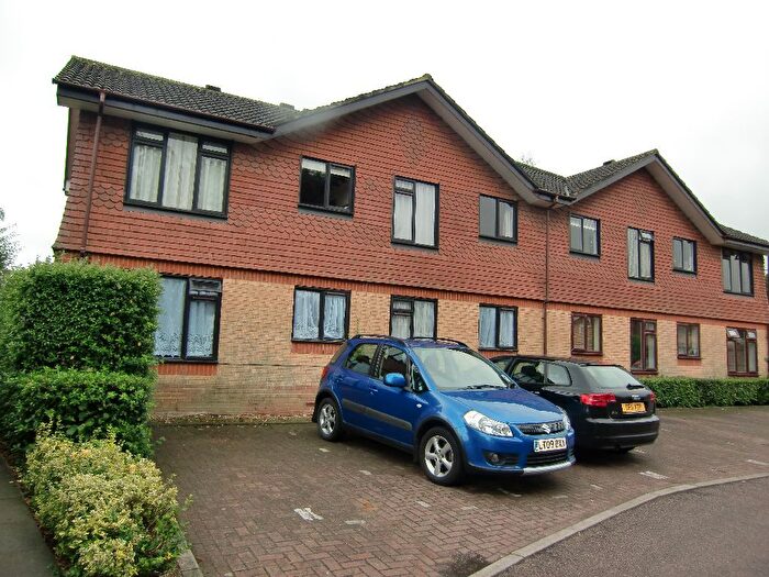 1 Bedroom Flat To Rent In Grasmere Close, Watford, WD25