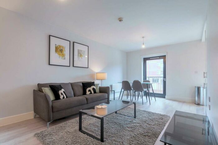 1 Bedroom Apartment To Rent In Caspar House, Charlotte Street, Birmingham, B3