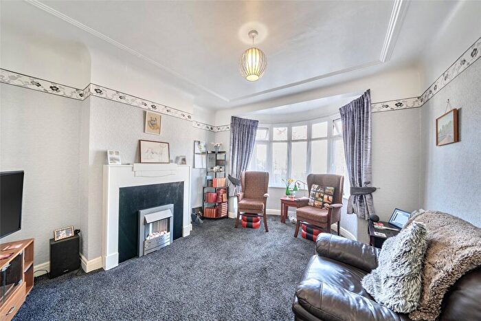 3 Bedroom Semi Detached House For Sale In Glebe Avenue, Harrow, HA3