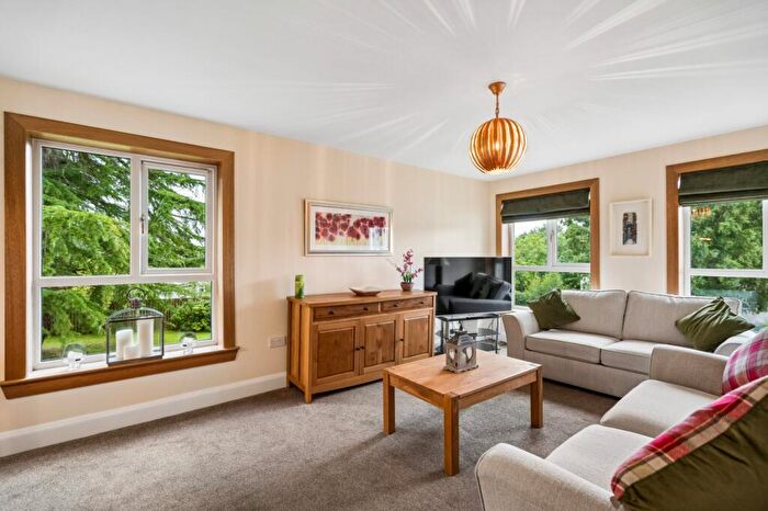 2 Bedroom Flat For Sale In Easter Livilands, Stirling, FK7