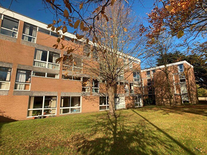 Studio To Rent In Butler Close, Oxford, OX2