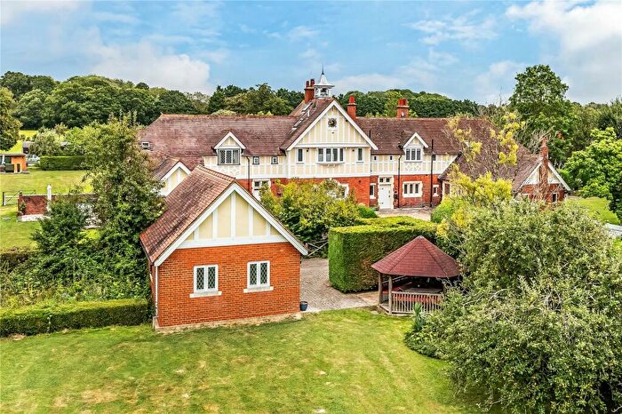 2 Bedroom Terraced House For Sale In Ardenrun, Lingfield, Surrey, RH7