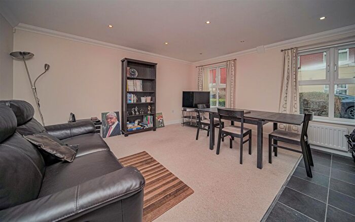 2 Bedroom Flat For Sale In Foundry Close, Melksham, SN12