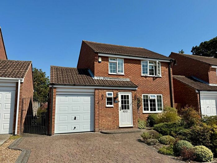 3 Bedroom House For Sale In Abbeyfields Close, Netley Abbey, Southampton, SO31