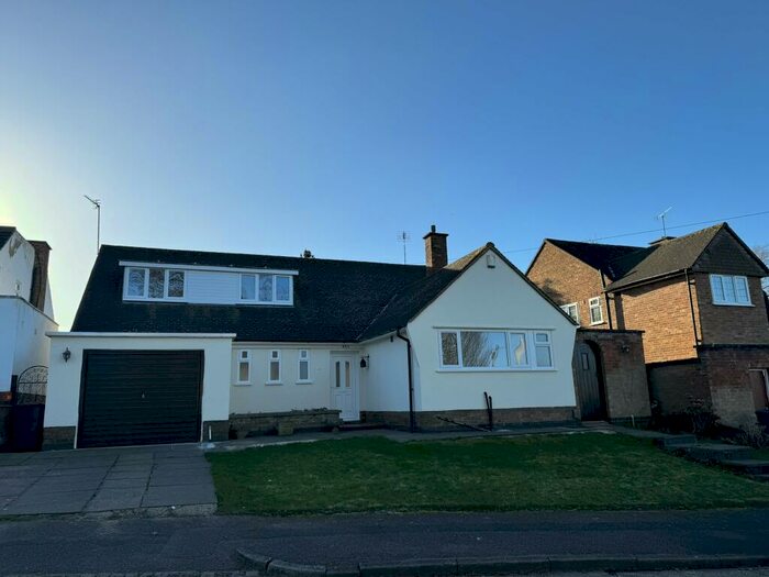 2 Bedroom Bungalow To Rent In Uppingham Road, Leicester, LE5