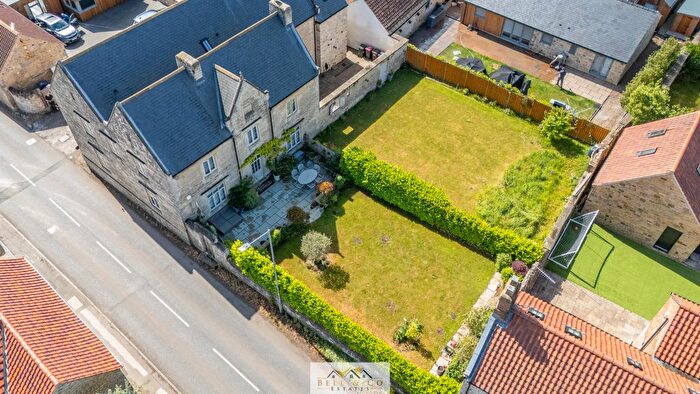 4 Bedroom Semi-Detached House For Sale In Turner Croft, Laughton-En-Le-Morthern, Sheffield, S25