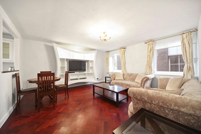 2 Bedroom Flat To Rent In Lambs Conduit Street, Holborn, WC1N