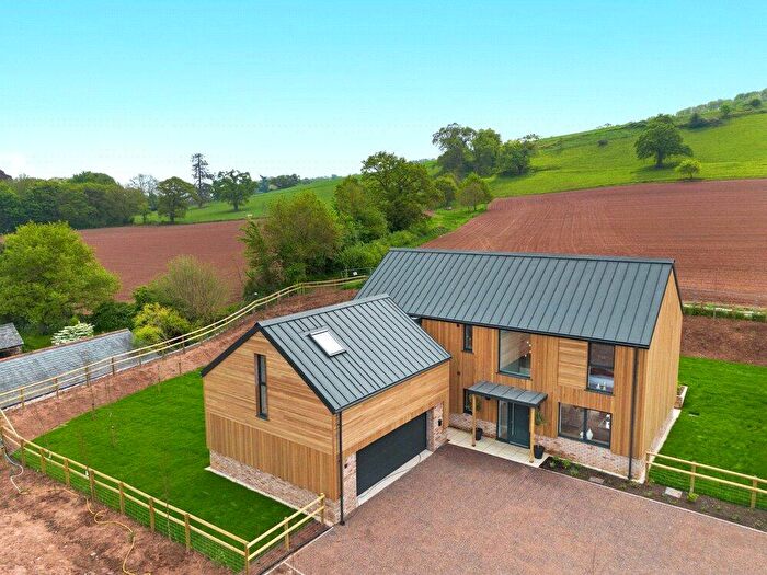 5 Bedroom Detached House For Sale In Frogmire Lane, Sandford, Crediton, EX17