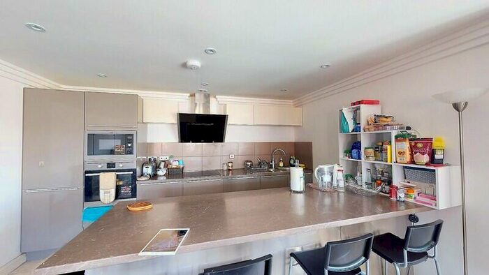 2 Bedroom Apartment To Rent In Park View, Cardigan Lane, Burley, Leeds, LS4