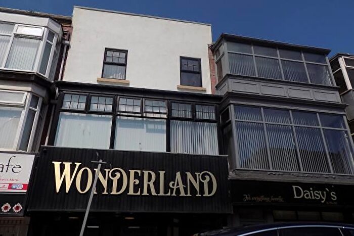 2 Bedroom Flat To Rent In Clifton Street, Blackpool, FY1