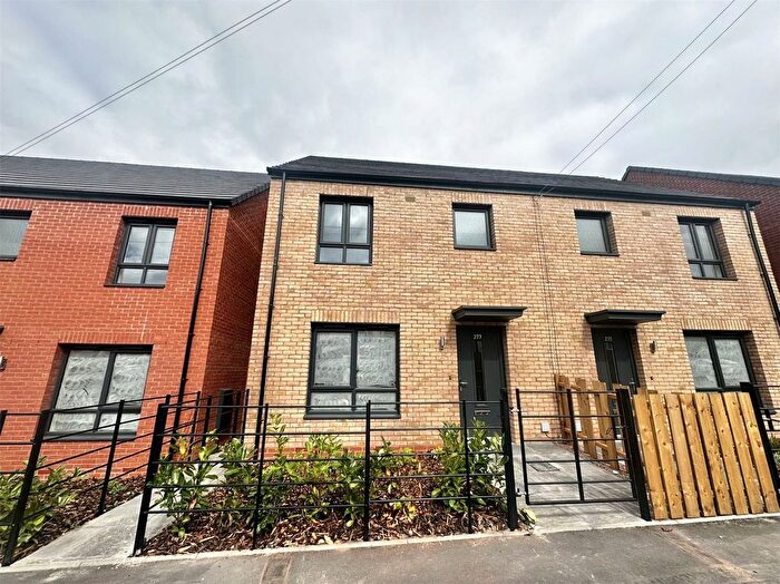 3 Bedroom Terraced House To Rent In Woodland, Abbey Road, Oldbury, B67