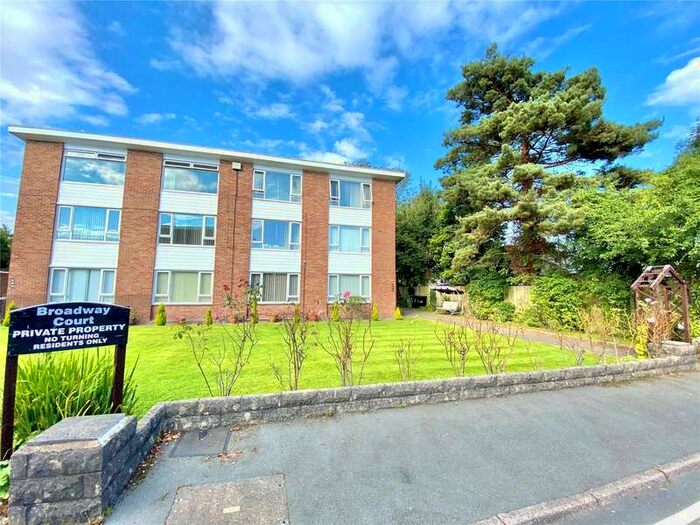 2 Bedroom Apartment To Rent In Broadway Court, Offerton, Stockport, SK2