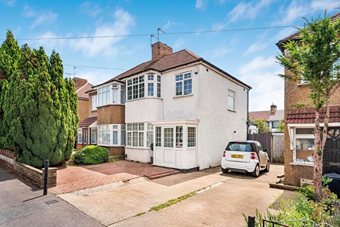 3 Bedroom House For Sale In Tranmere Road, London, N9